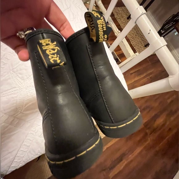 DR.MARTENS WOMENS SHERIDAN LACE-UP BOOT - BLACK - Picture 7 of 7